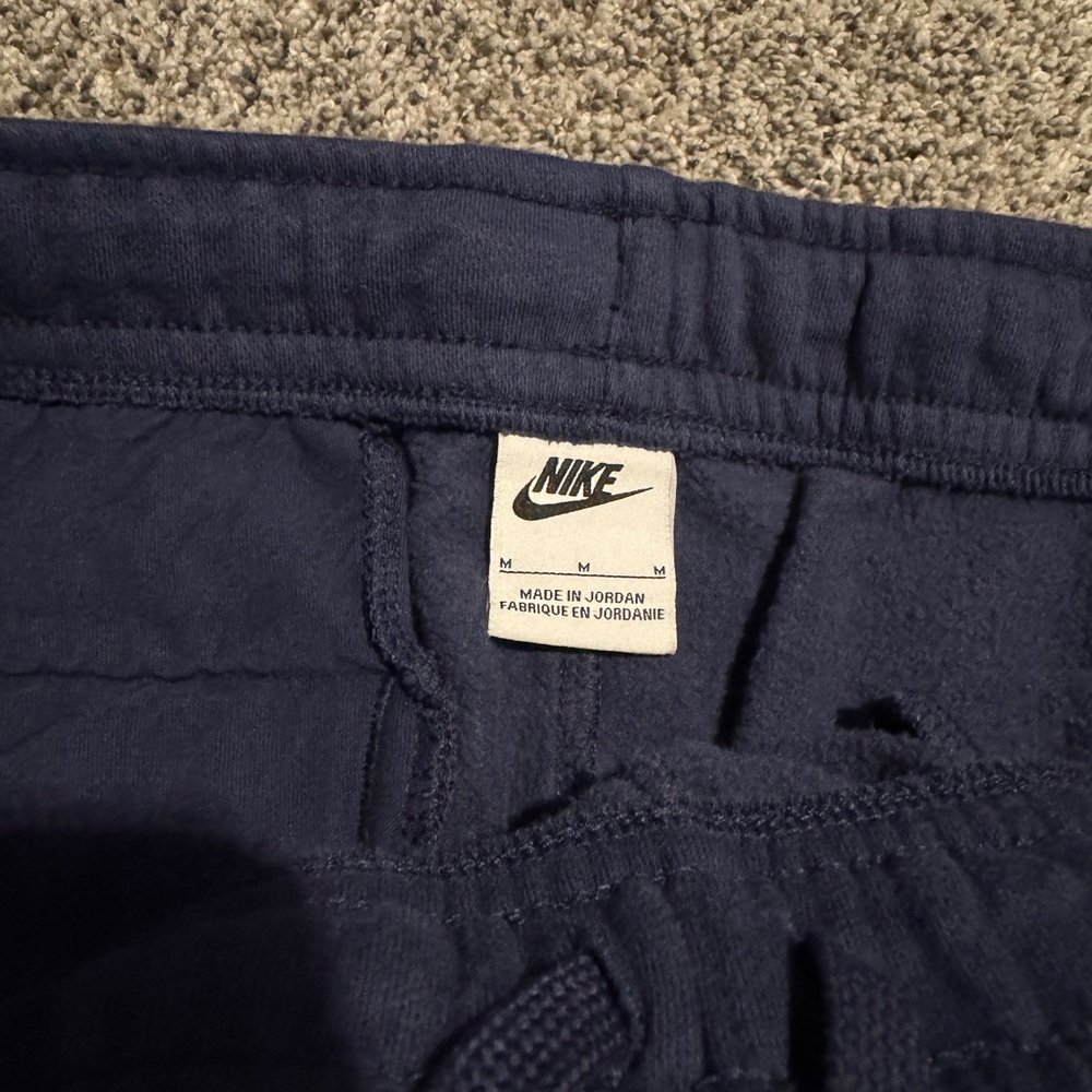 Men’s nike sweatpants size medium